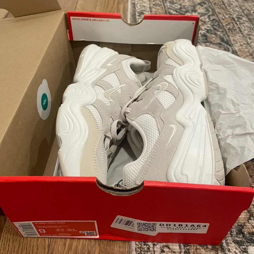 NWT Nike Tech Hera - Women’s 9 - Picture 6 of 7